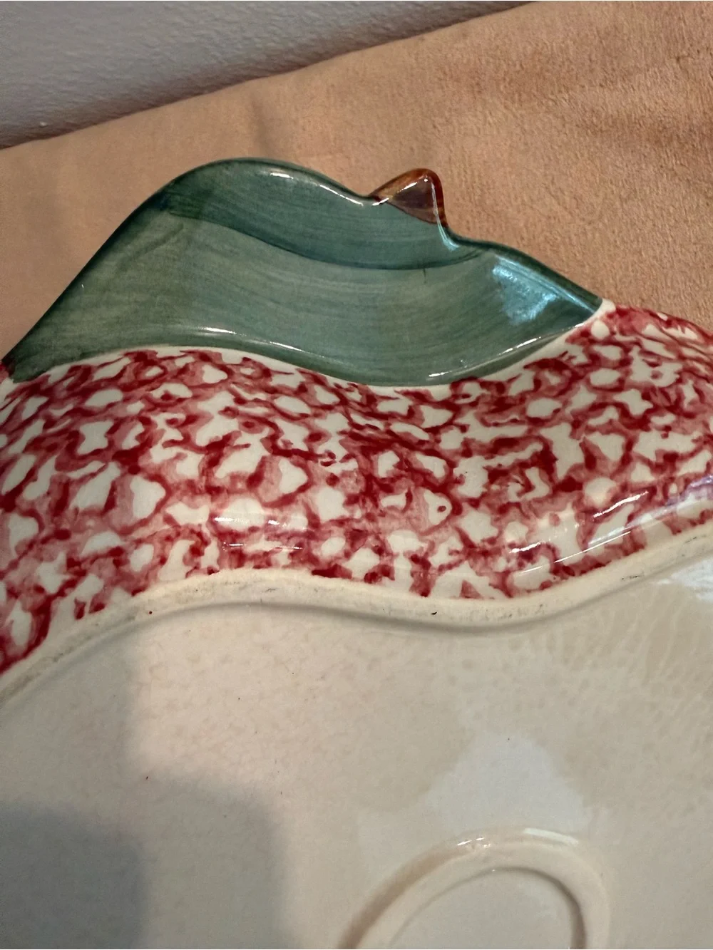 Apple-Shaped Ceramic Serving Dish with Green Leaf Accent